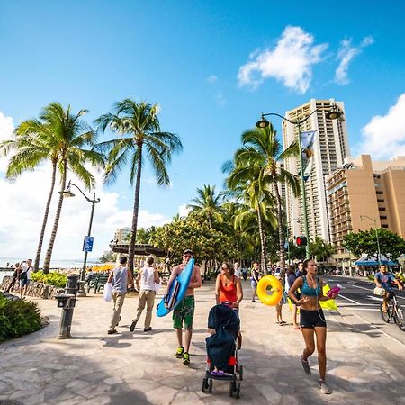 Aloha Vibes Await! Stylish Condo At Aloha Surf - Mountain And City Views ホノルル エクステリア 写真