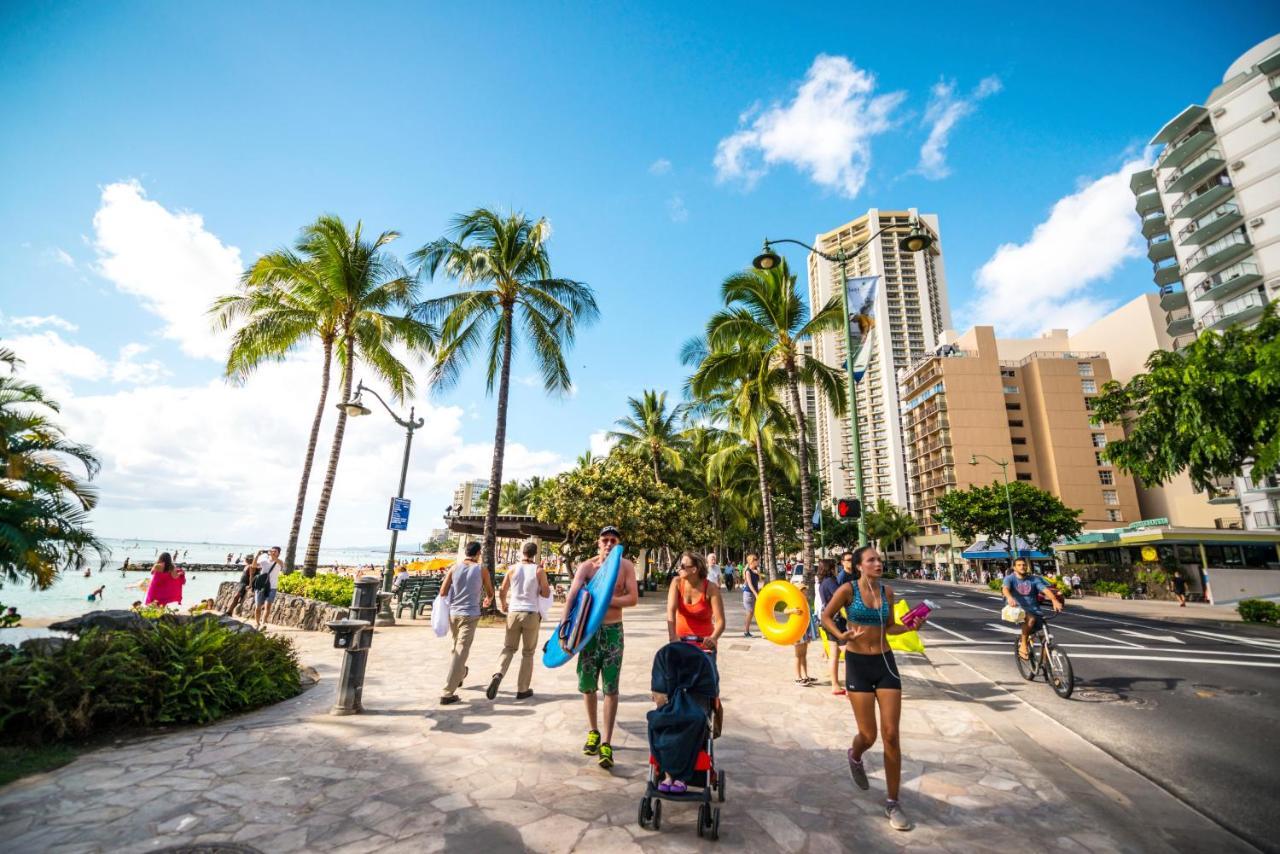 Aloha Vibes Await! Stylish Condo At Aloha Surf - Mountain And City Views ホノルル エクステリア 写真